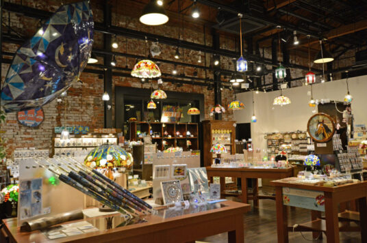 瑠璃工房 函館店