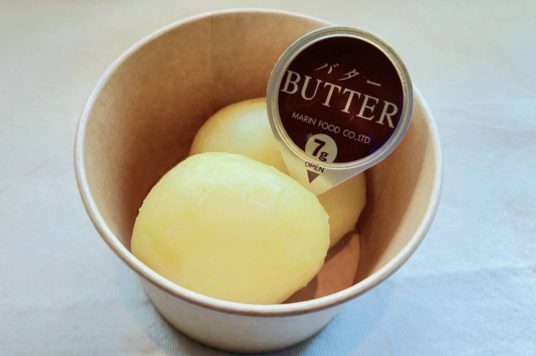 甘くてホクホク 北海道産キタアカリじゃがバター ￥400
