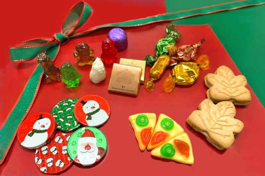 ポップで可愛いクリスマス限定商品を販売中！