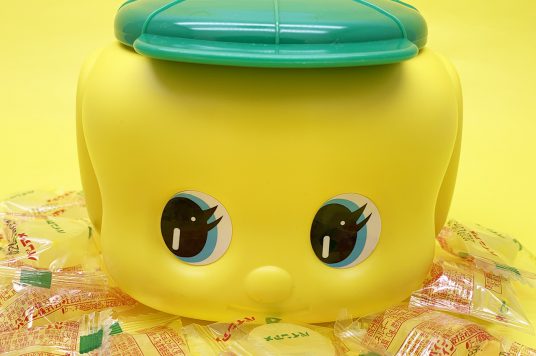 フエキ糊-不易糊工業㈱-
フエキくんの黄色いケースでお馴染みの、園児や学童に安心して使ってもらえるでんぷんのり「フエキ糊」とのコラボ。